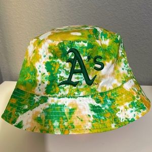 NEW Oakland A’s Reversible Bucket Hat
